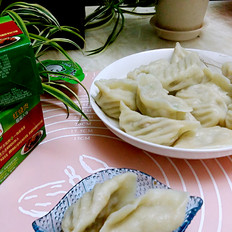 白菜香菇浓汤饺子 ,白菜香菇浓汤饺子 怎么做,糕点主食,小吃教程,家常菜,家常菜做法,小吃培训,白菜香菇浓汤饺子 的做法,