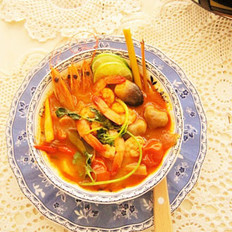 泰式冬阴功汤 ,泰式冬阴功汤 怎么做,东南亚菜,小吃教程,家常菜,家常菜做法,小吃培训,泰式冬阴功汤 的做法,